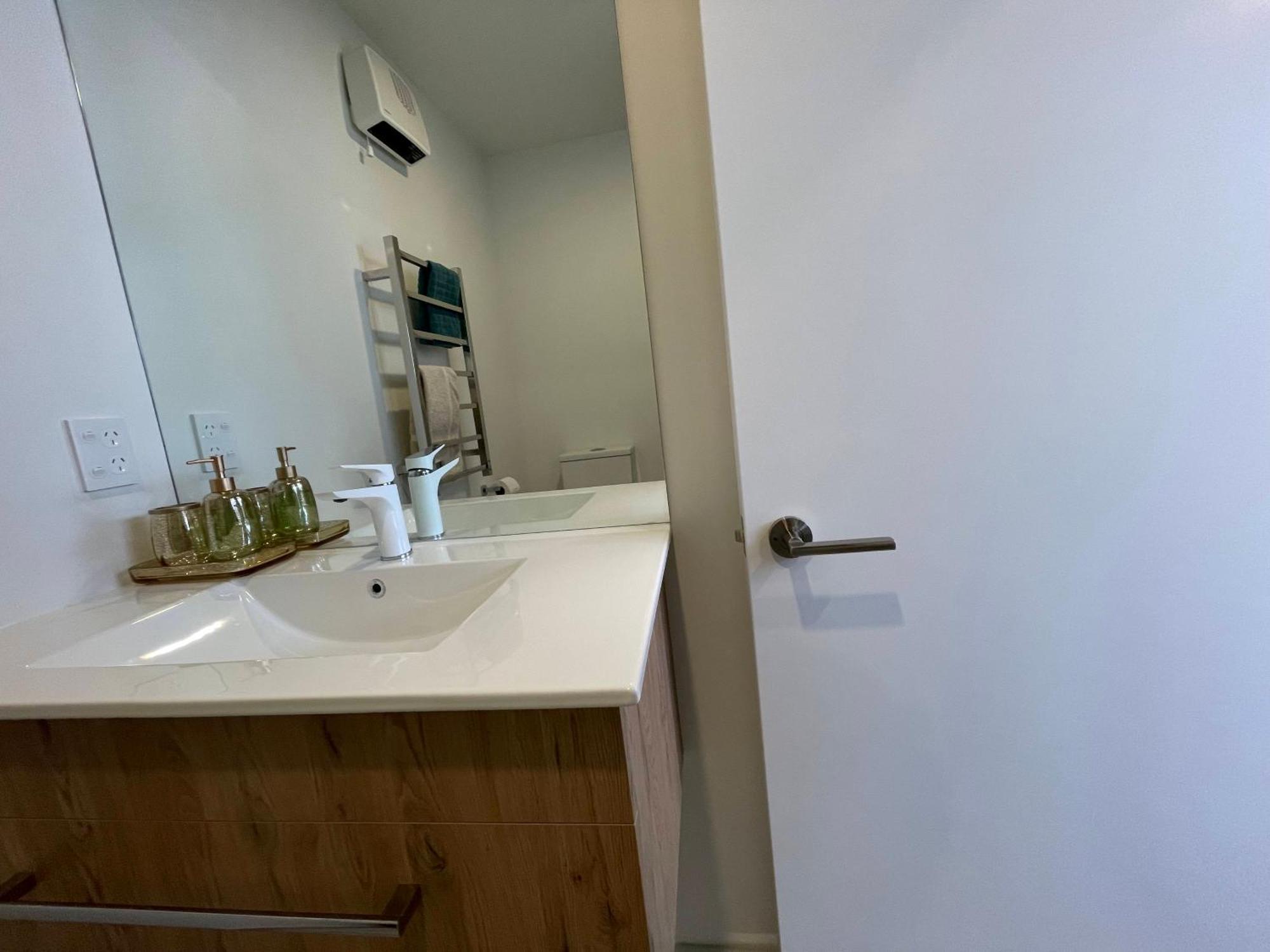 Luxury 2 Bedroom Townhouse Opposite Merivale Mall Christchurch Zewnętrze zdjęcie